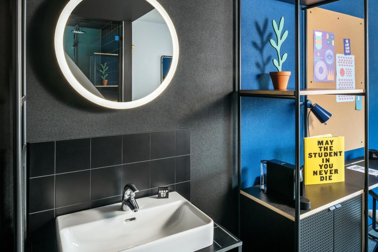 Hotel The Social Hub Vienna Camera foto Bathroom in the room