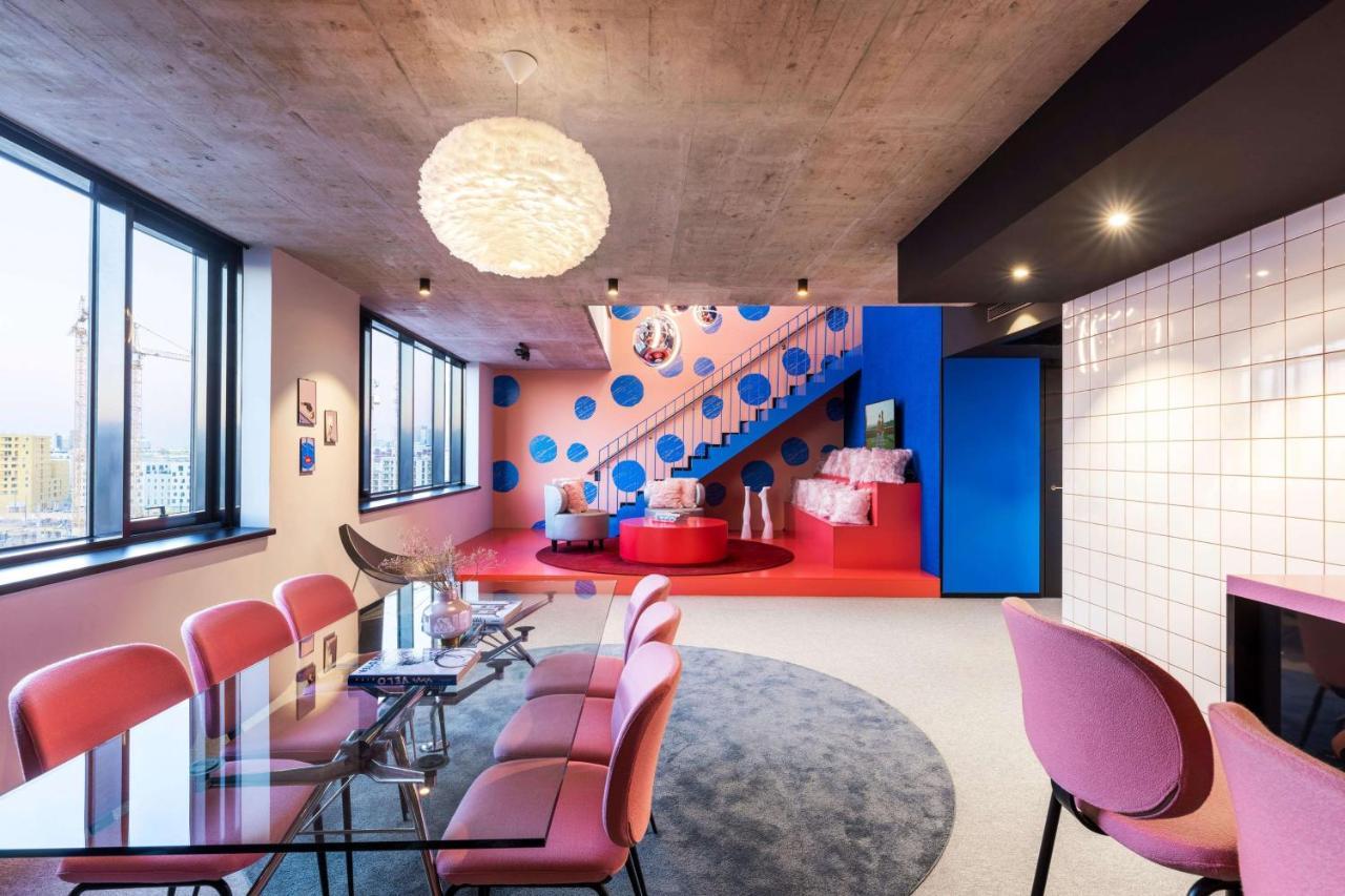 Hotel The Social Hub Vienna Esterno foto Interior of the hotel